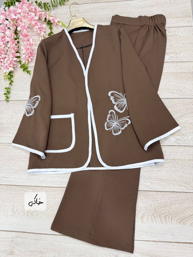مانتو شلوار مازراتی ستاره دو سایز رنگ مشکی و خاکی
